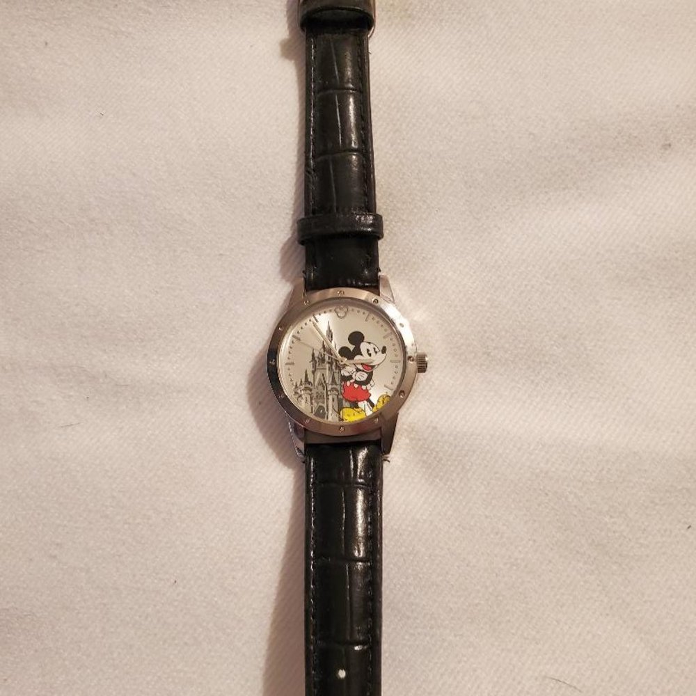 Disney Mickey Mouse watch - Picture 2 of 6